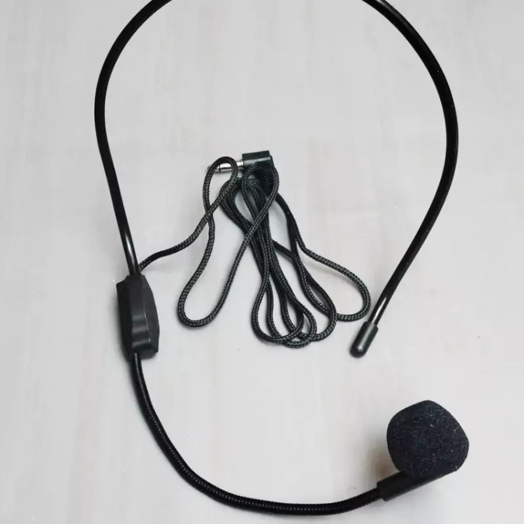 اسپیکر دستیار معلم