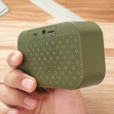 اسپیکر برای پرنده