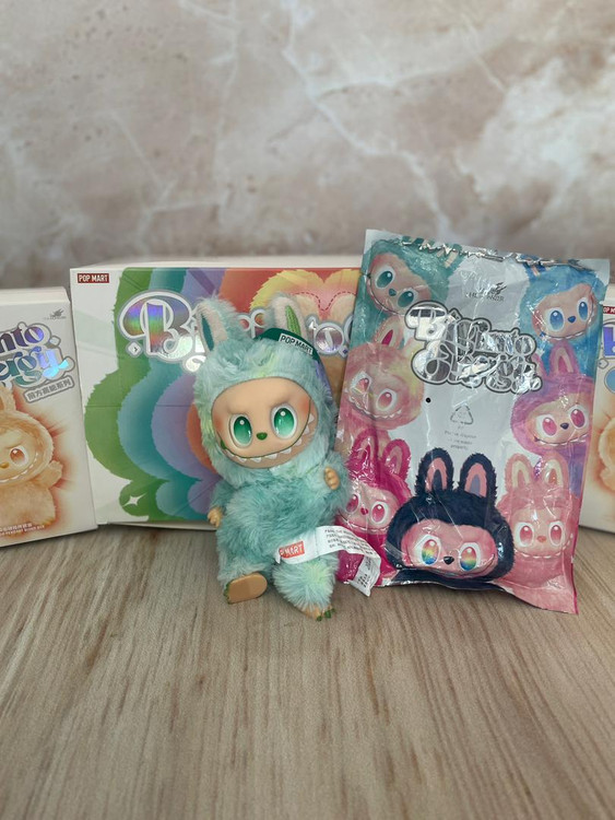 عروسک لبوبو